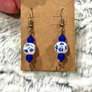 Chic Blue and White Floral Ceramic Bead Bronze Earrings